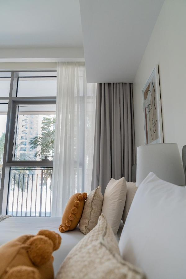 Higuests - Elegant Apt With Terrace Minutes From Burj Khalifa Dubai Exterior photo