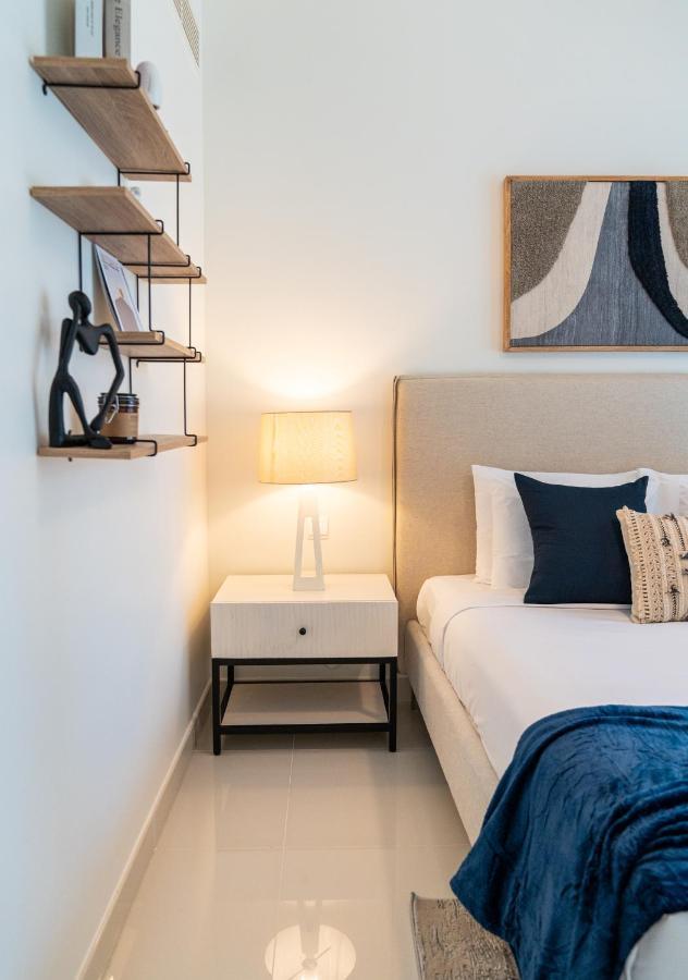Higuests - Elegant Apt With Terrace Minutes From Burj Khalifa Dubai Exterior photo